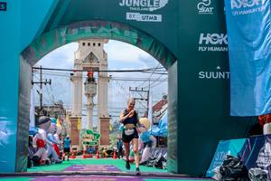 BIB: 
                            <button type="button" onclick="openModal(24868766)" class="btn btn-primary btn-sm float-right btn-popup" data-toggle="modal" data-target=".modal-high-quality">
                        <i class="fas fa-shopping-cart"></i> Add to Cart
                    </button>
                                            <button type="button" onclick="isThisMe(24868766, true)" class="btn btn-success btn-sm float-right btn-popup btn-isme hidden" data-toggle="tooltip" data-placement="bottom" title="นี่คือรูปของคุณใช่ไหม คลิกที่นี่เพื่อเอาเข้าอัลบั้ม">
                        <i class="fas fa-plus"></i> Add to album
                    </button>
                    <button type="button" onclick="isThisMe(24868766, false)" class="btn btn-warning btn-sm float-right btn-popup btn-isnotme hidden">
                        <i class="fas fa-ban"></i> Remove from album
                    </button>